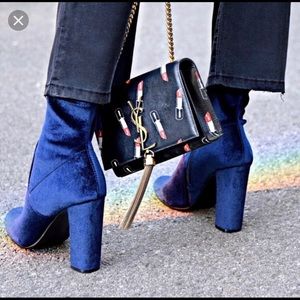 Steve Madden Blue velvet boots